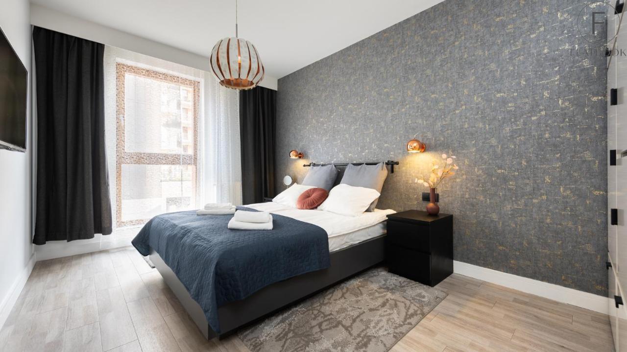 Flatbook - City Center Spa Apartments Motlawa グダニスク エクステリア 写真